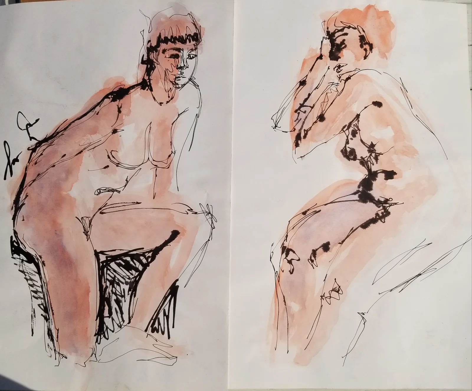 Deux dessins d'après modèle vivant, à l'encre et au lavis d'aquarelle : une figure assise de trois quarts, une autre de dos.